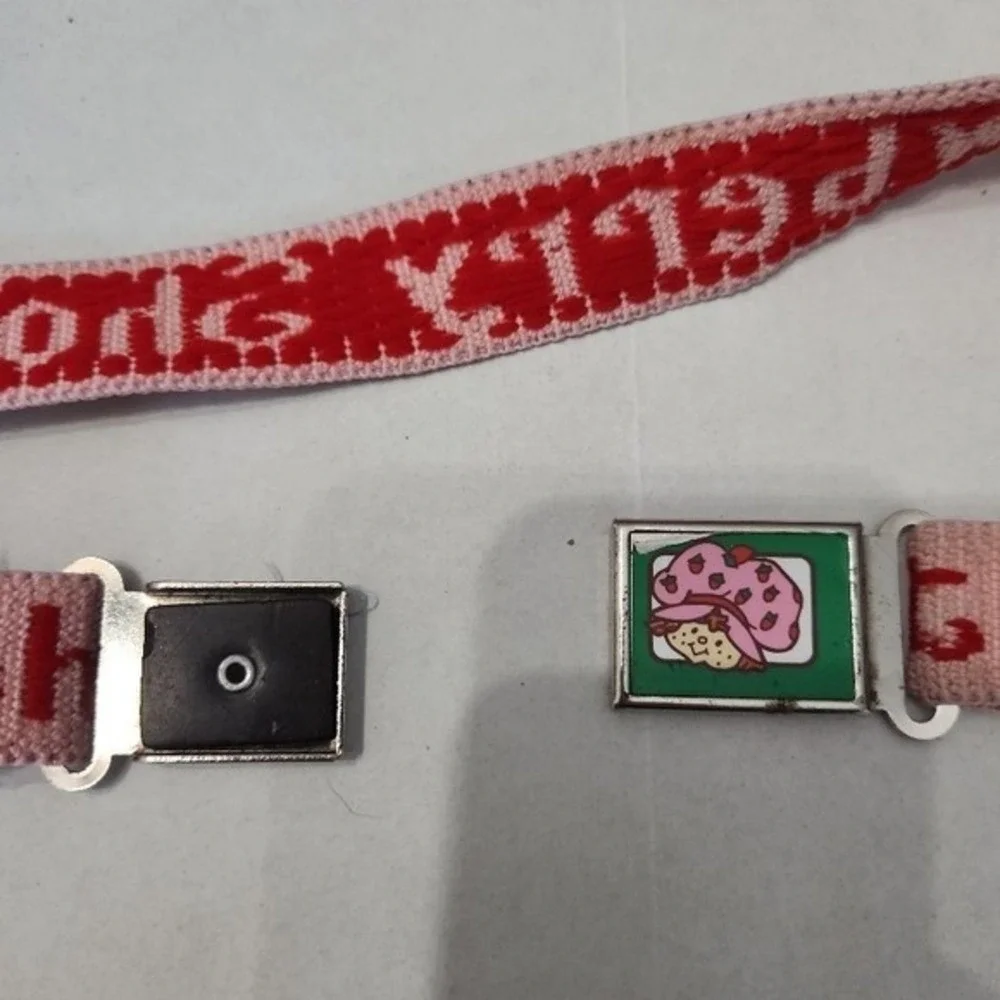 Vintage 1982 Strawberry Shortcake Kids Belt Pink‎ Elastic Character Buckle